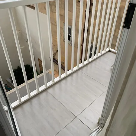 Privatunterkunft Gzr F32 Bright With Balcony Private Bathroom Access Gzira