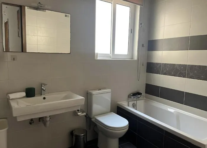 Bright With Balcony Private Bathroom Access Gzira